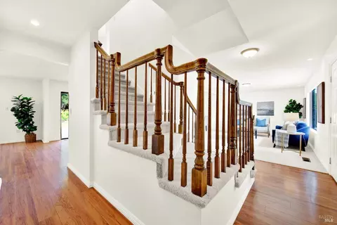 Entry Way - 1649 Foothill Pl, Fairfield, CA 94534 photo 3 of 5