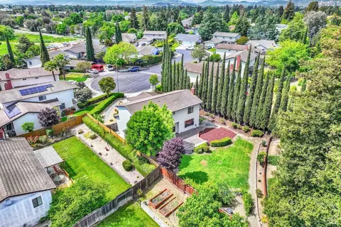 View/Area - 1649 Foothill Pl, Fairfield, CA 94534 photo 1 of 4