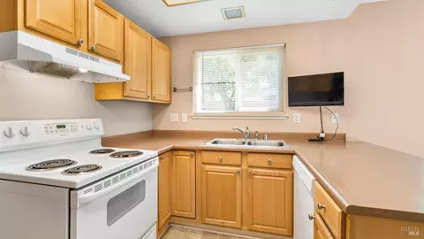 169 Persimmon Cir, Vacaville, CA 95687 photo 9