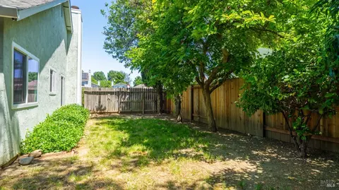 169 Persimmon Cir, Vacaville, CA 95687 photo 27