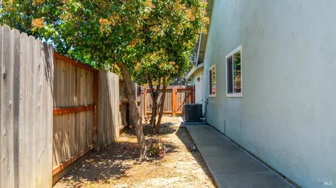 169 Persimmon Cir, Vacaville, CA 95687 photo 25