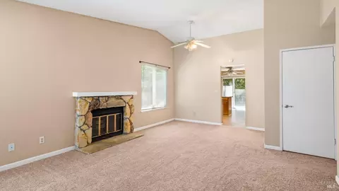 169 Persimmon Cir, Vacaville, CA 95687 photo 5