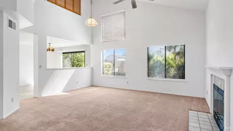 Living - 719 Sage Ct, Vacaville, CA 95687 photo 1 of 5