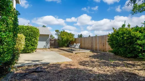 Exterior - 719 Sage Ct, Vacaville, CA 95687 photo 4 of 9