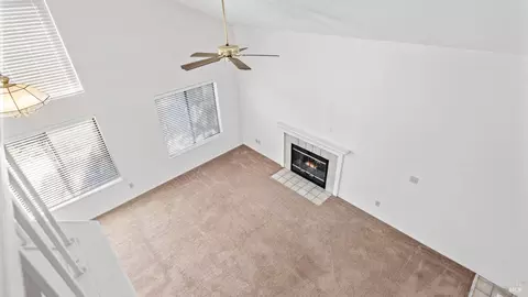 Living - 719 Sage Ct, Vacaville, CA 95687 photo 5 of 5