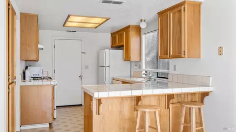 Kitchen - 719 Sage Ct, Vacaville, CA 95687 photo 1 of 4