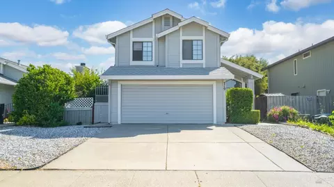 Exterior - 719 Sage Ct, Vacaville, CA 95687 photo 2 of 9