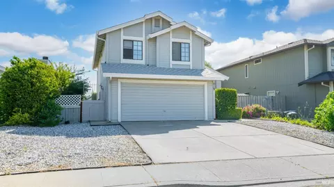Exterior - 719 Sage Ct, Vacaville, CA 95687 photo 3 of 9