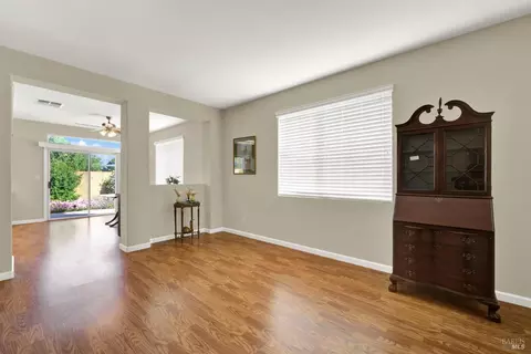 374 Bartlett Ln, Vacaville, CA 95687 photo 16