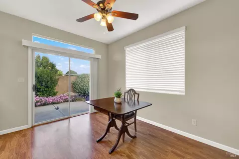 374 Bartlett Ln, Vacaville, CA 95687 photo 17