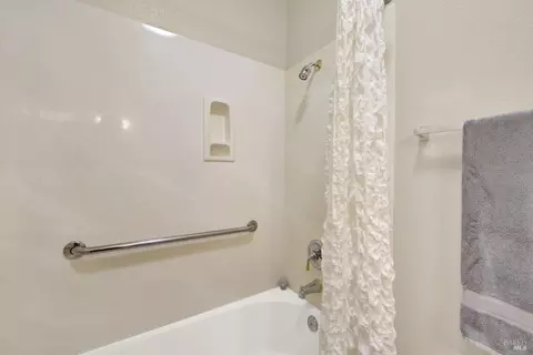 374 Bartlett Ln, Vacaville, CA 95687 photo 43