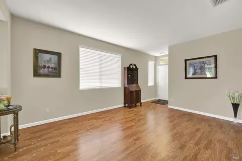 374 Bartlett Ln, Vacaville, CA 95687 photo 14