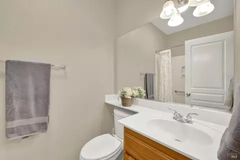 374 Bartlett Ln, Vacaville, CA 95687 photo 41