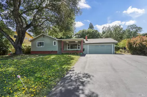 1400 High School Rd, Sebastopol, CA 95472