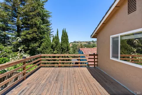 157 Hilltop Dr, Vallejo, CA 94591 photo 32