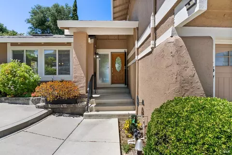 157 Hilltop Dr, Vallejo, CA 94591 photo 4