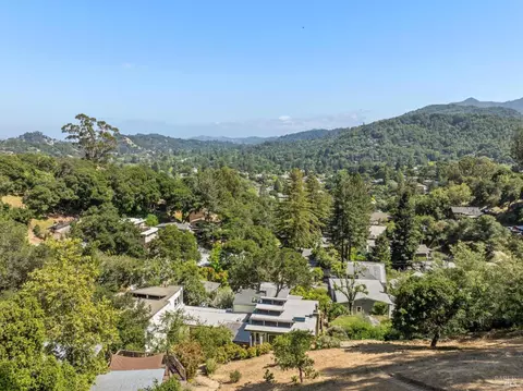 View/Area - 7 Upper Ridgeway Ave, Fairfax, CA 94930 photo 3 of 6