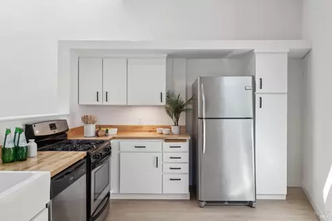 Kitchen - 7 Upper Ridgeway Ave, Fairfax, CA 94930 photo 9 of 9