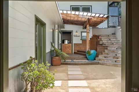 Exterior - 7 Upper Ridgeway Ave, Fairfax, CA 94930 photo 4 of 20