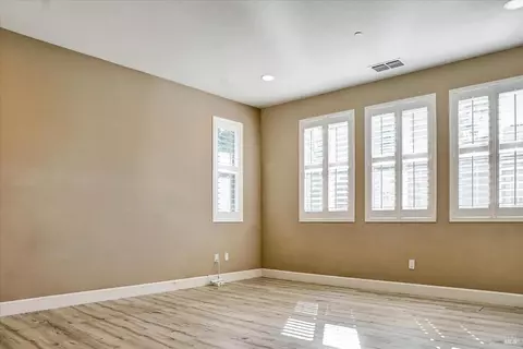 566 Chaparral Loop, Vacaville, CA 95688 photo 18