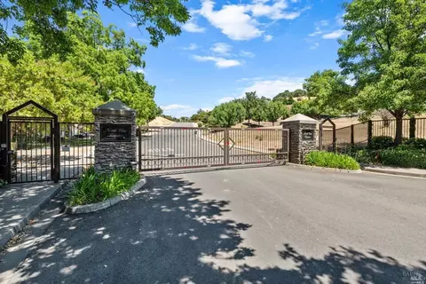 2018 Pinecrest Ct, Vacaville, CA 95688 photo 3