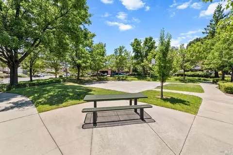 2018 Pinecrest Ct, Vacaville, CA 95688 photo 20