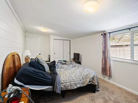 Bedroom - 822 E Laurel St, Fort Bragg, CA 95437 photo 6 of 6