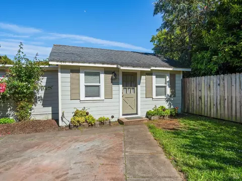 Exterior - 822 E Laurel St, Fort Bragg, CA 95437 photo 7 of 7
