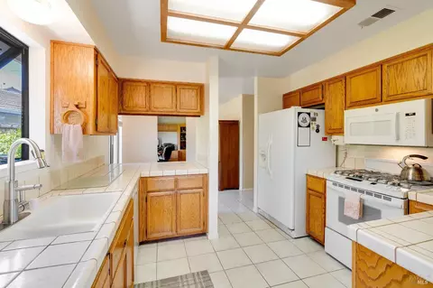 Kitchen - 844 Corrigan Ct, Benicia, CA 94510 photo 1 of 3