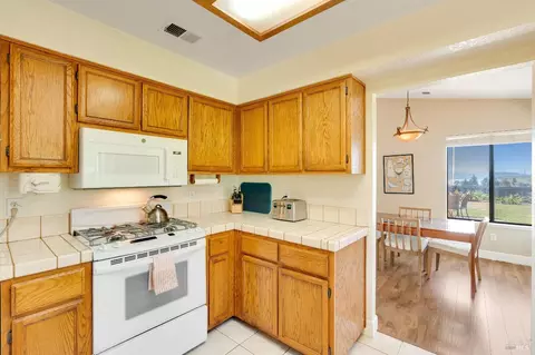 Kitchen - 844 Corrigan Ct, Benicia, CA 94510 photo 3 of 3