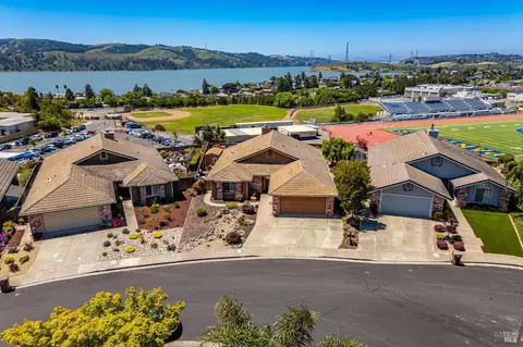 View/Area - 844 Corrigan Ct, Benicia, CA 94510 photo 2 of 9