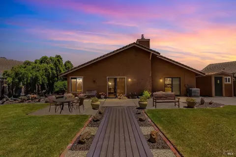 Exterior - 844 Corrigan Ct, Benicia, CA 94510 photo 17 of 18