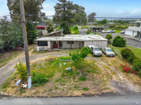 5537 Windsor Rd, Windsor, CA 95492