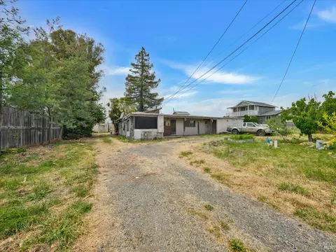 5537 Windsor Rd, Windsor, CA 95492 photo 2