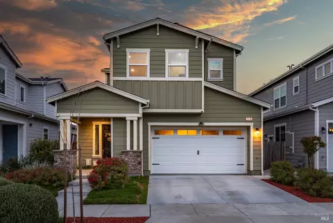 1434 Heather Dr, Santa Rosa, CA 95401