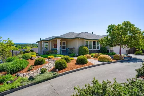 280 Appaloosa Trl, Healdsburg, CA 95448