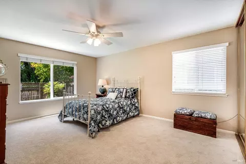 Bedroom - 643 Gregory Cir, Sonoma, CA 95476 photo 5 of 7