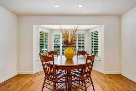 Dining - 643 Gregory Cir, Sonoma, CA 95476 photo 2 of 3
