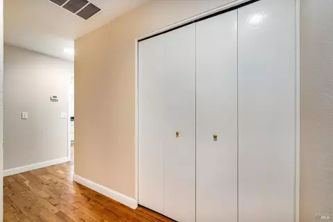 Entry Way - 643 Gregory Cir, Sonoma, CA 95476 photo 1 of 1