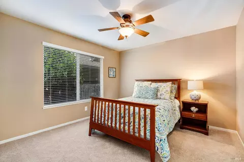 Bedroom - 643 Gregory Cir, Sonoma, CA 95476 photo 2 of 7