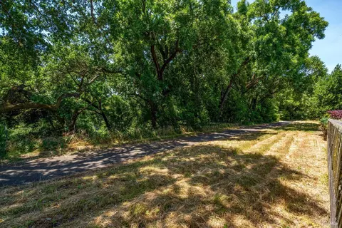 Other - 643 Gregory Cir, Sonoma, CA 95476 photo 4 of 6