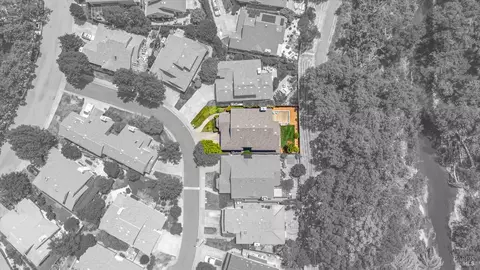 View/Area - 643 Gregory Cir, Sonoma, CA 95476 photo 6 of 7