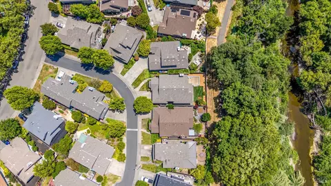 View/Area - 643 Gregory Cir, Sonoma, CA 95476 photo 3 of 7