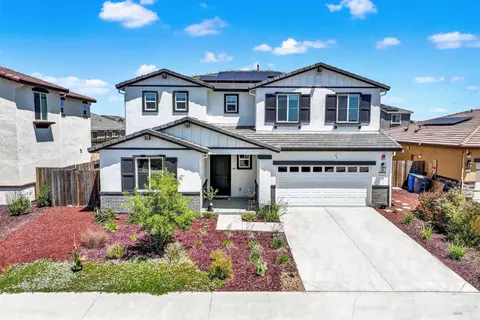 544 Oakham Dr, Vacaville, CA 95687