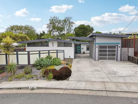 595 Whitewood Dr, San Rafael, CA 94903