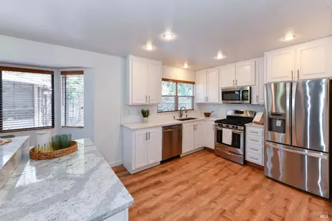 88 Diana Ct, Windsor, CA 95492 photo 12