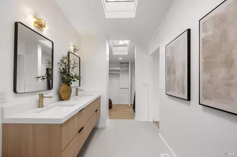 Entry Way - 95 Monte Mar Dr, Sausalito, CA 94965 photo 3 of 4
