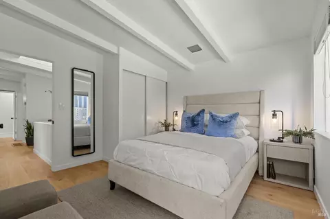 Bedroom - 95 Monte Mar Dr, Sausalito, CA 94965 photo 8 of 9