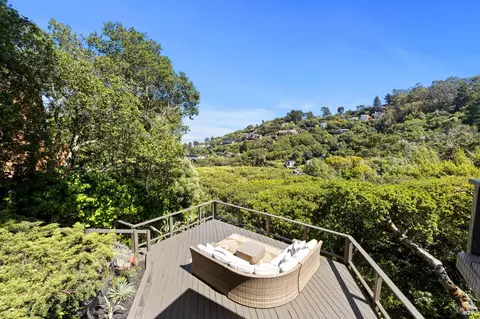Exterior - 95 Monte Mar Dr, Sausalito, CA 94965 photo 3 of 7