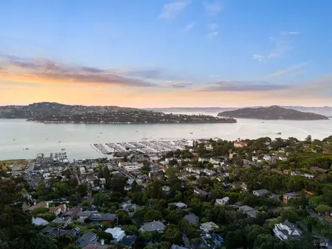 View/Area - 95 Monte Mar Dr, Sausalito, CA 94965 photo 9 of 14